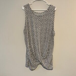 Croft & Barrow Black and White Geometric Tank Top